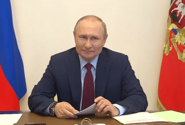 Владимир Путин предложил систему новых выплат многодетным семьям 