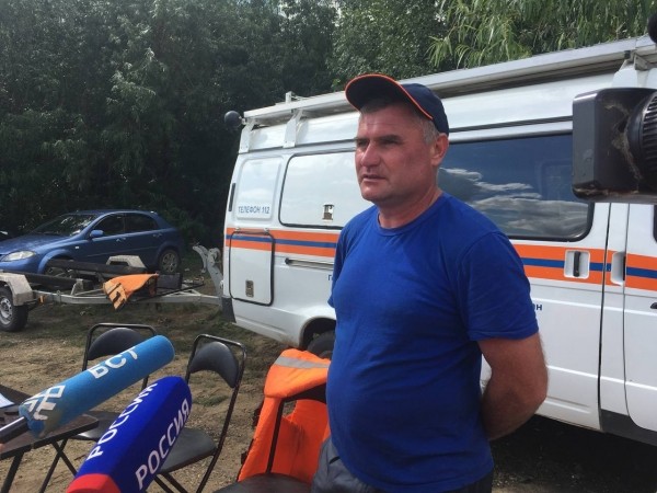 «Делаем свою работу»: в Уфе спасатели проинспектировали наиболее опасные места для купания 