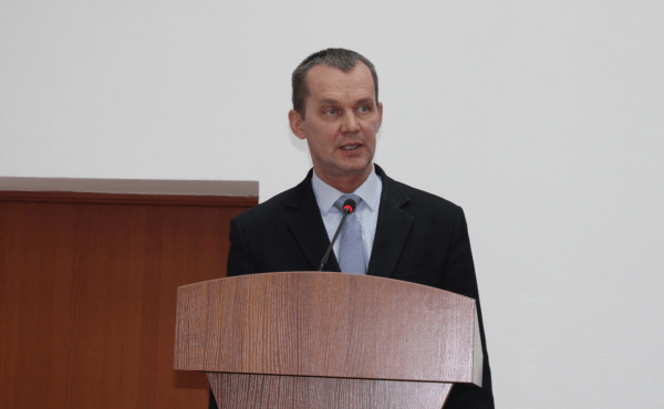 Мэр Бирска досрочно ушел в отставку по собственному желанию
Мэр Бирска досрочно ушел в отставку по собственному желанию