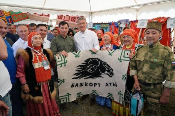 Радий Хабиров рассказал о том, как прошел первый фестиваль башкирской лошади Радий Хабиров рассказал о том, как прошел первый фестиваль башкирской лошади
