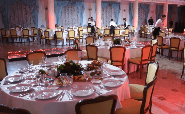 Выручка кафе и ресторанов в Башкирии в первом полугодии выросла на 5,2%
Выручка кафе и ресторанов в Башкирии в первом полугодии выросла на 5,2%