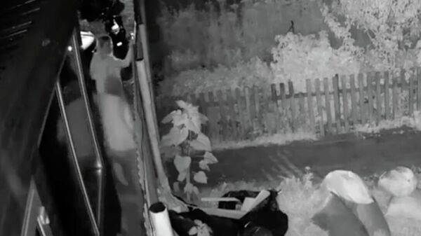 Камера видеонаблюдения зафиксировала момент убийства чиновницы в башкирском Белорецке Камера видеонаблюдения зафиксировала момент убийства чиновницы в башкирском Белорецке