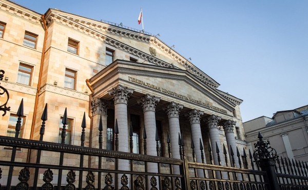 
                    Депутат Госдумы от Башкирии потребовал проверить Урганта и Галкина

                