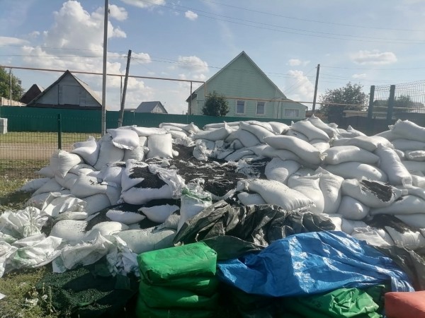 «Инопланетяне прилетают по ночам и разрушают наш город»: мэр Учалов возмутился вандализмом «Инопланетяне прилетают по ночам и разрушают наш город»: мэр Учалов возмутился вандализмом