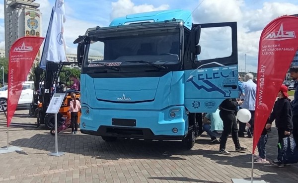 Локализацию производства «Белавтомаза» в Башкирии оценили в ₽300 млн
                 
                    Локализацию производства «Белавтомаза» в Башкирии оценили в ₽300 млн