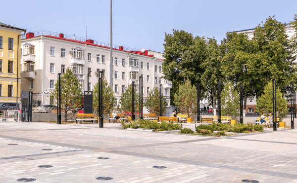 
                    На освещение Советской площади в Уфе выделят до 14 млн рублей

                