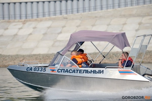 В Башкирии спасатели вытащили из воды 14-летнего подростка 