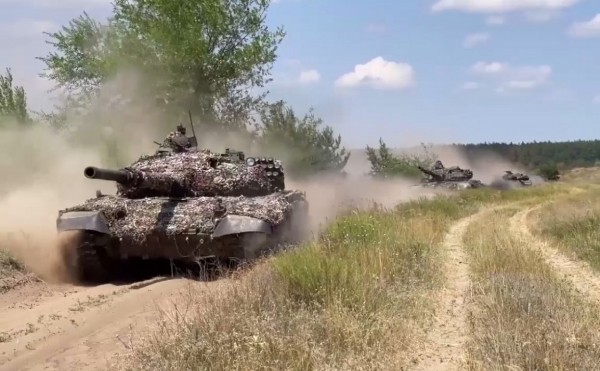 
                    Танковый экипаж из Башкирии уничтожил 11 танков на Украине

                