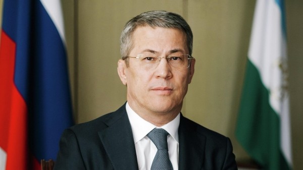 Глава Башкирии Хабиров запретил чиновникам организовывать масштабные новогодние гуляния Глава Башкирии Хабиров запретил чиновникам организовывать масштабные новогодние гуляния