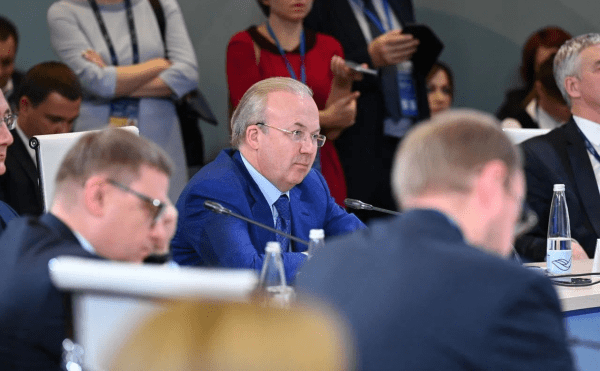 
                    Агидель хотят сделать особой экономической портовой зоной

                