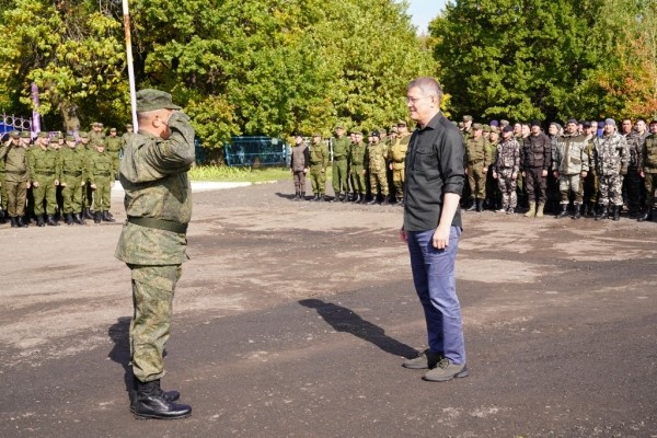 Хабиров назвал сроки боевого слаживания мобилизованных из Башкирии
                 
                    Хабиров назвал сроки боевого слаживания мобилизованных из Башкирии
