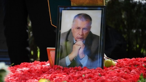 Депутат парламента Башкирии Рябов: одной из улиц в Уфе могут присвоить имя Жириновского Депутат парламента Башкирии Рябов: одной из улиц в Уфе могут присвоить имя Жириновского