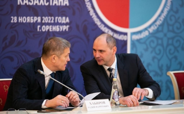Хабиров предложил провести в Уфе XX форум сотрудничества РФ и Казахстана
                 
                    Хабиров предложил провести в Уфе XX форум сотрудничества РФ и Казахстана