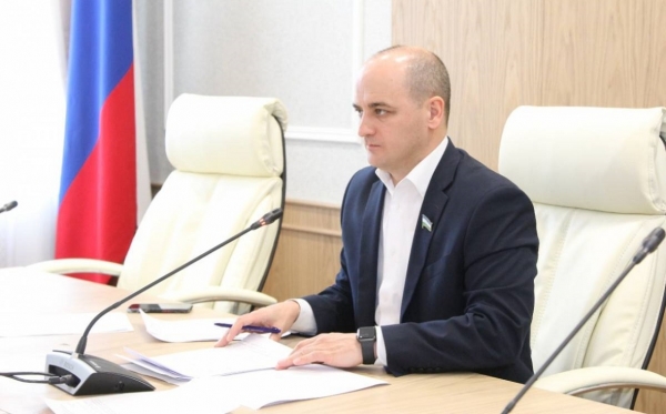 Зампред парламента Башкирии призвал бизнес выдать зарплату мобилизованным
Зампред парламента Башкирии призвал бизнес выдать зарплату мобилизованным