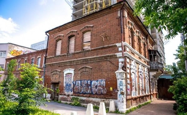 
                    Дом Степановых-Зориных в Уфе ушел с торгов за 3,6 млн рублей

                