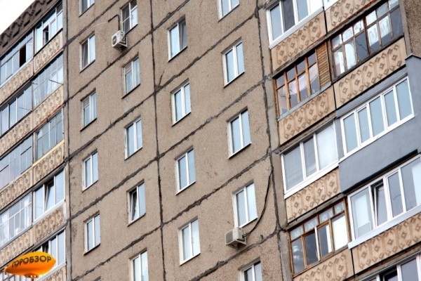 Жительница девятиэтажки в Уфе пожаловалась на новый лифт, который не работает Жительница девятиэтажки в Уфе пожаловалась на новый лифт, который не работает