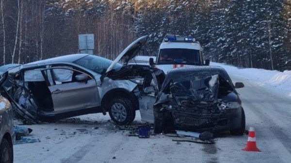 Семь человек, в том числе четыре ребенка, попали в больницу после ДТП в Башкирии