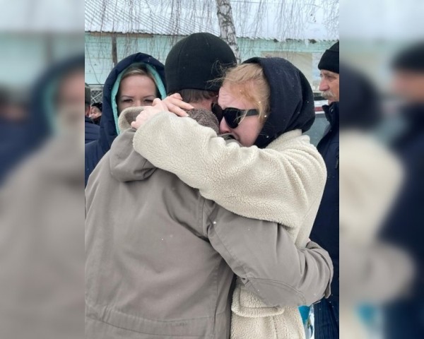 Из Башкирии в зону СВО выехала очередная группа добровольцев Из Башкирии в зону СВО выехала очередная группа добровольцев