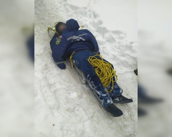 Спасатели помогли 26-летнему уфимцу, который не мог выбраться из оврага Спасатели помогли 26-летнему уфимцу, который не мог выбраться из оврага
