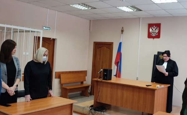 
                    Жену начальника отдела военкомата в Уфе осудили за передачу взяток

                