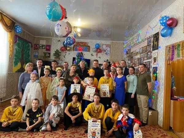 Глава Башкирии рассказал о семье, которая воспитывает 47 приемных детей