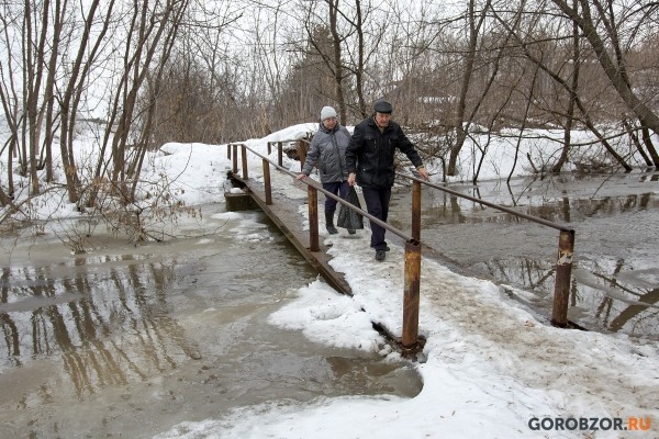В Уфе из-за разлива Шугуровки перекрыли дорогу: фоторепортаж