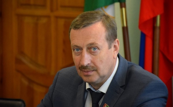 Глава Уфимского района Башкирии Вилорий Угаров ушел в отставку
                 
                    Глава Уфимского района Башкирии Вилорий Угаров ушел в отставку