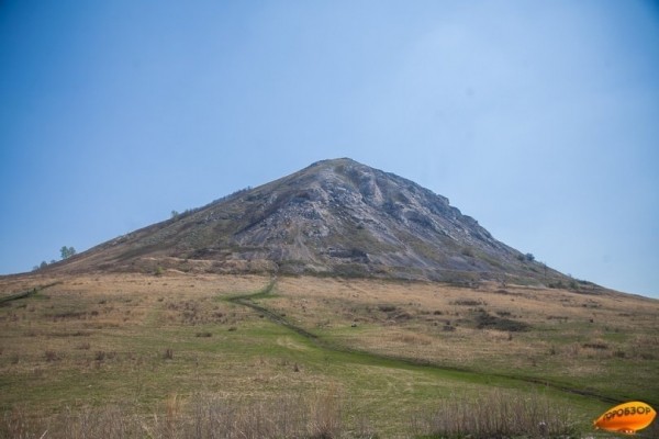 В Башкирии открыли лестницу на Торатау В Башкирии открыли лестницу на Торатау