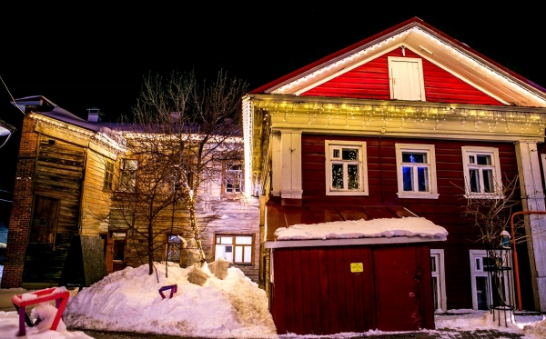 В Уфе старинный дом возле «Арт-Квадрата» выставили на торги за ₽15 млн
                 
                    В Уфе старинный дом возле «Арт-Квадрата» выставили на торги за ₽15 млн