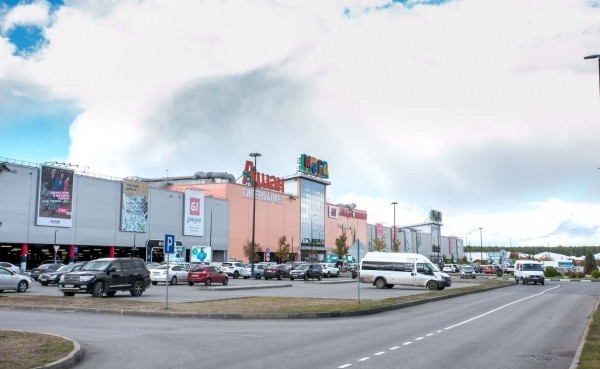 Из-за пожара в ТЦ «Мега» в Уфе эвакуировали 2,5 тысячи человек
Из-за пожара в ТЦ «Мега» в Уфе эвакуировали 2,5 тысячи человек