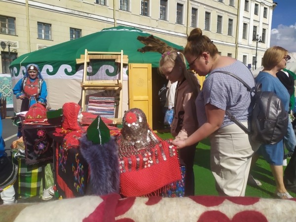 Башкирия презентовала инвестиционный потенциал в Санкт-Петербурге
                 
                    Башкирия презентовала инвестиционный потенциал в Санкт-Петербурге