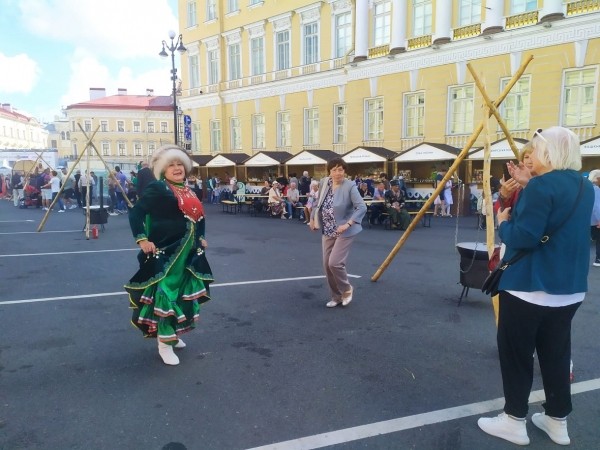 Башкирия презентовала инвестиционный потенциал в Санкт-Петербурге
                 
                    Башкирия презентовала инвестиционный потенциал в Санкт-Петербурге