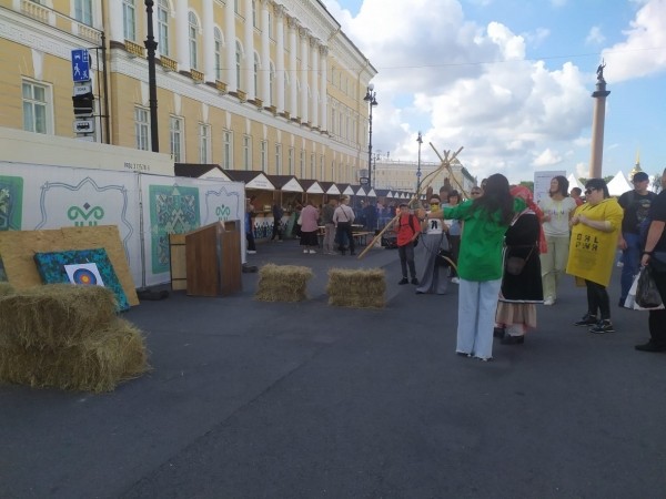 Башкирия презентовала инвестиционный потенциал в Санкт-Петербурге
                 
                    Башкирия презентовала инвестиционный потенциал в Санкт-Петербурге