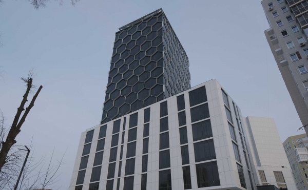 
                    Роскомснаббанк взыскал с застройщика дома «Соты» в Уфе 500 млн рублей

                