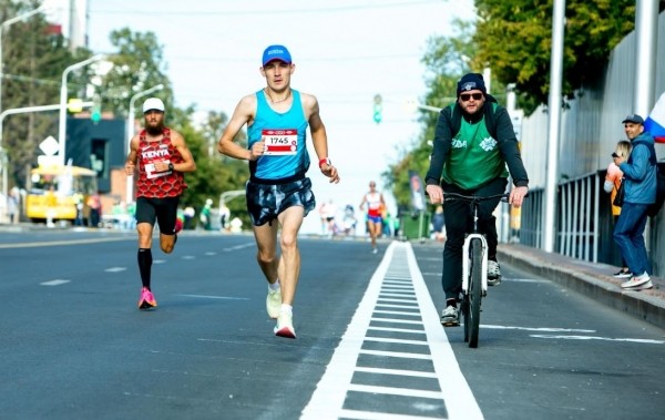 В Уфе прошел девятый Уфимский международный марафон — фоторепортаж
В Уфе прошел девятый Уфимский международный марафон — фоторепортаж