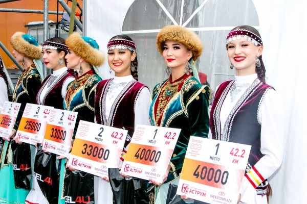 В Уфе прошел девятый Уфимский международный марафон — фоторепортаж
В Уфе прошел девятый Уфимский международный марафон — фоторепортаж