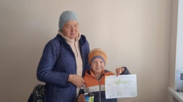 Первоклассник из Башкирии сделал окопную свечу для бойцов в зоне СВО Первоклассник из Башкирии сделал окопную свечу для бойцов в зоне СВО