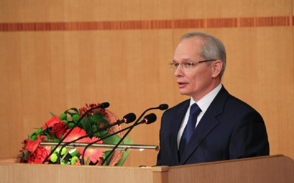 Экс-премьер Башкирии вошел в обновленный состав совета директоров ЦБ РФ
                 
                    Экс-премьер Башкирии вошел в обновленный состав совета директоров ЦБ РФ