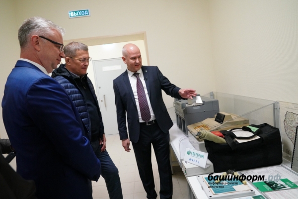 В Стерлитамаке ко Дню города открыли операционный офис Сбербанка В Стерлитамаке ко Дню города открыли операционный офис Сбербанка