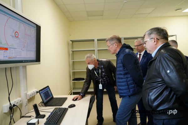 В Стерлитамаке ко Дню города открыли операционный офис Сбербанка В Стерлитамаке ко Дню города открыли операционный офис Сбербанка