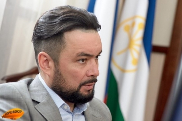 Ростислав Мурзагулов прокомментировал слухи об его уходе в Госдуму Ростислав Мурзагулов прокомментировал слухи об его уходе в Госдуму