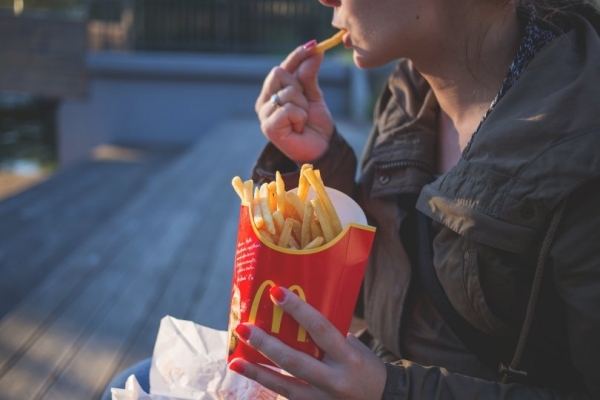 McDonald's приостанавливает работу всех 850 ресторанов в России  McDonald's приостанавливает работу всех 850 ресторанов в России