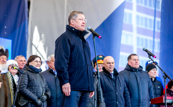 
                    Митинг-концерт «Своих не бросаем!» в Уфе — фоторепортаж
                    
                