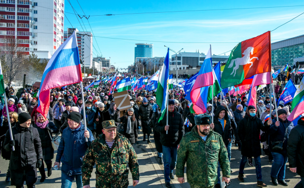 
                    Митинг-концерт «Своих не бросаем!» в Уфе — фоторепортаж
                    
                
