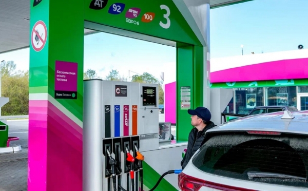 На заправках «Башнефти» снова выросли цены на дизтопливо и АИ-100
На заправках «Башнефти» снова выросли цены на дизтопливо и АИ-100