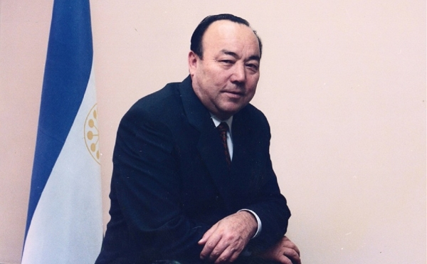 
                    Скончался первый президент Башкирии Муртаза Рахимов

                