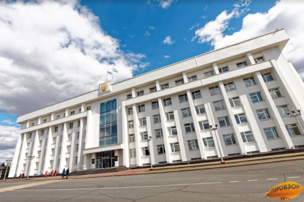 В Дом республики закупают кресла, шторы и жалюзи на сумму до 9 млн рублей 