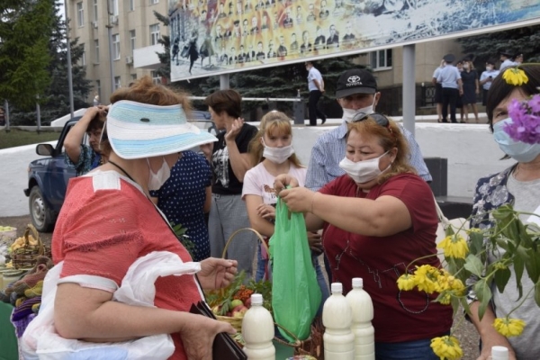 В районе Башкирии организовали ярмарку продукции местных фермеров 