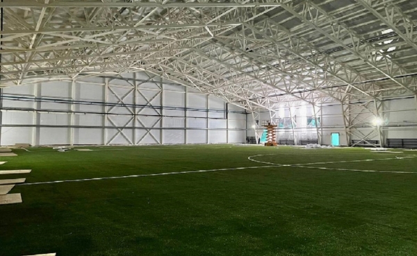 В Уфе могут сорвать строительство футбольного манежа за 577 млн рублей
                 
                    В Уфе могут сорвать строительство футбольного манежа за 577 млн рублей