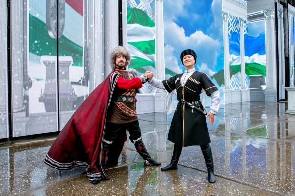 
                    В Уфе заложили камень в основу копии сухумской колоннады на набережной

                